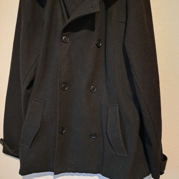 Guess XLarge button down long sleeve pea coat. Black - Picture 3 of 15